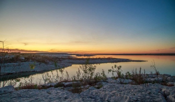 College Board权威推荐：中学生必读的101本英文经典及高效阅读策略